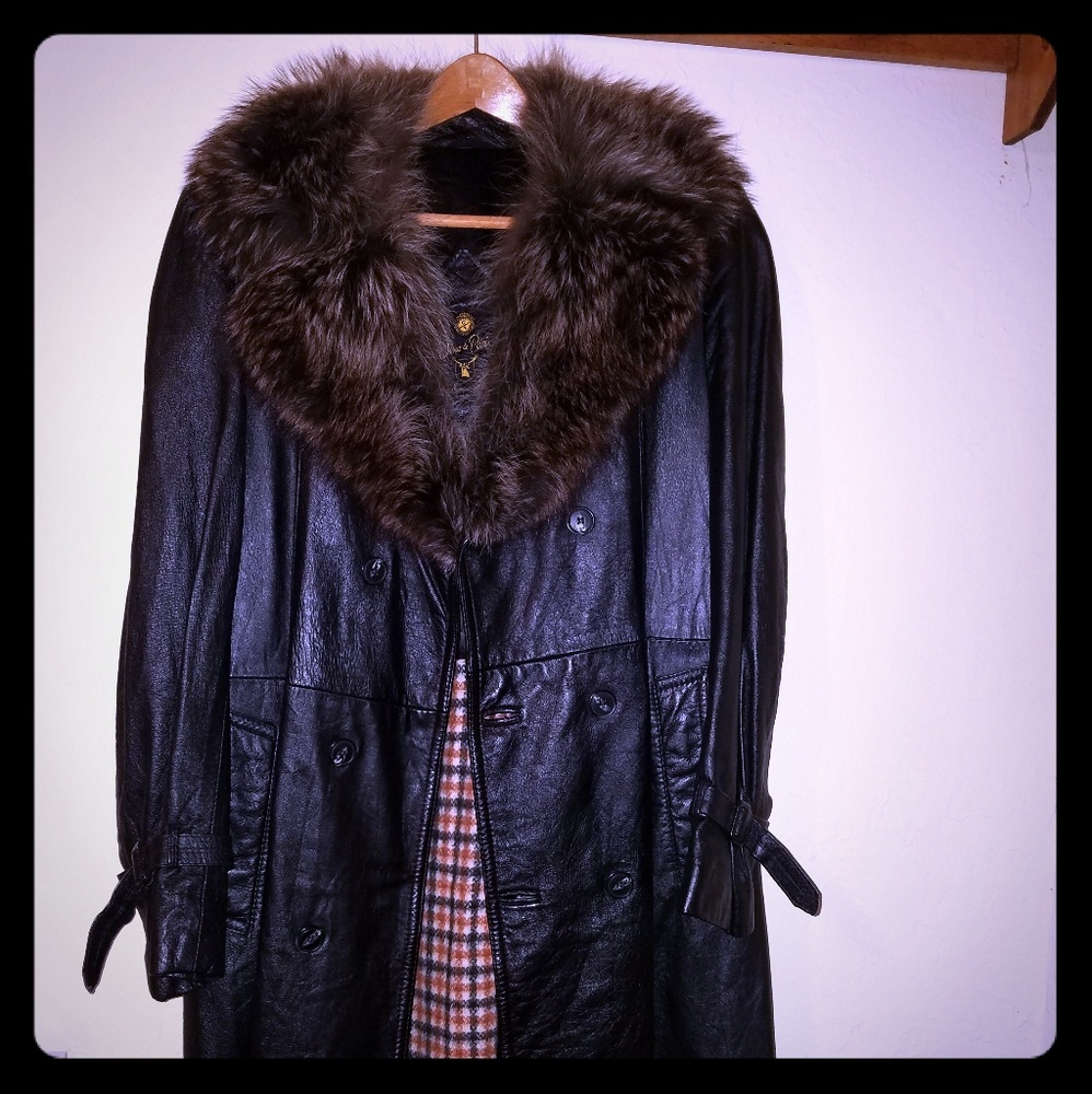 Vintage Racoon collared Leather trench